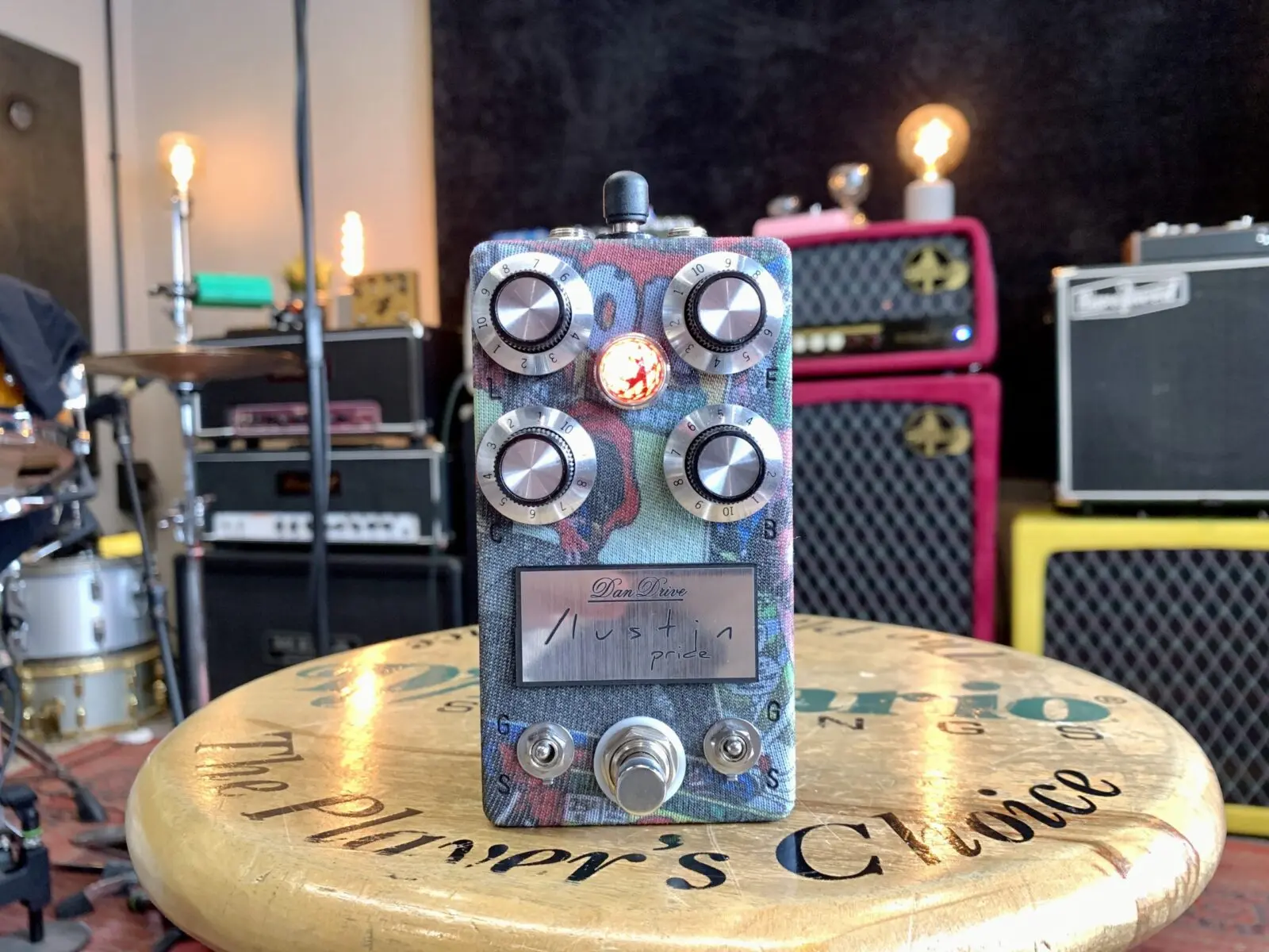 Una historia de fuzzes: Fuzz Face - One More Pedal