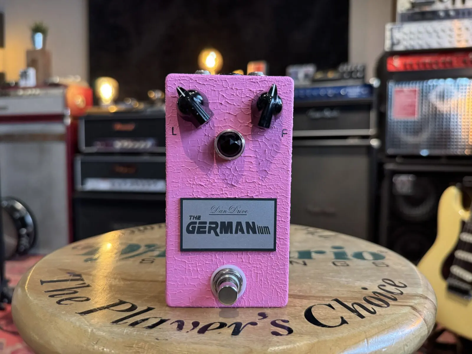 DanDrive The GERMANium Pink Fuzz Face Style - One More Pedal