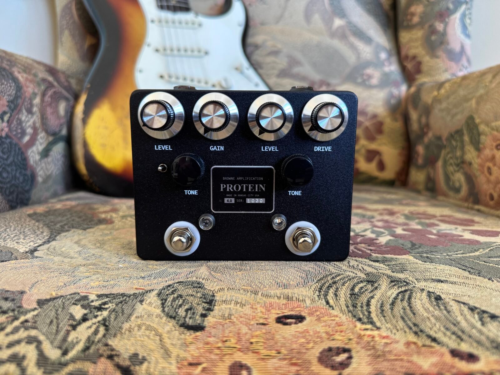 Browne Amplification Protein V4 Black