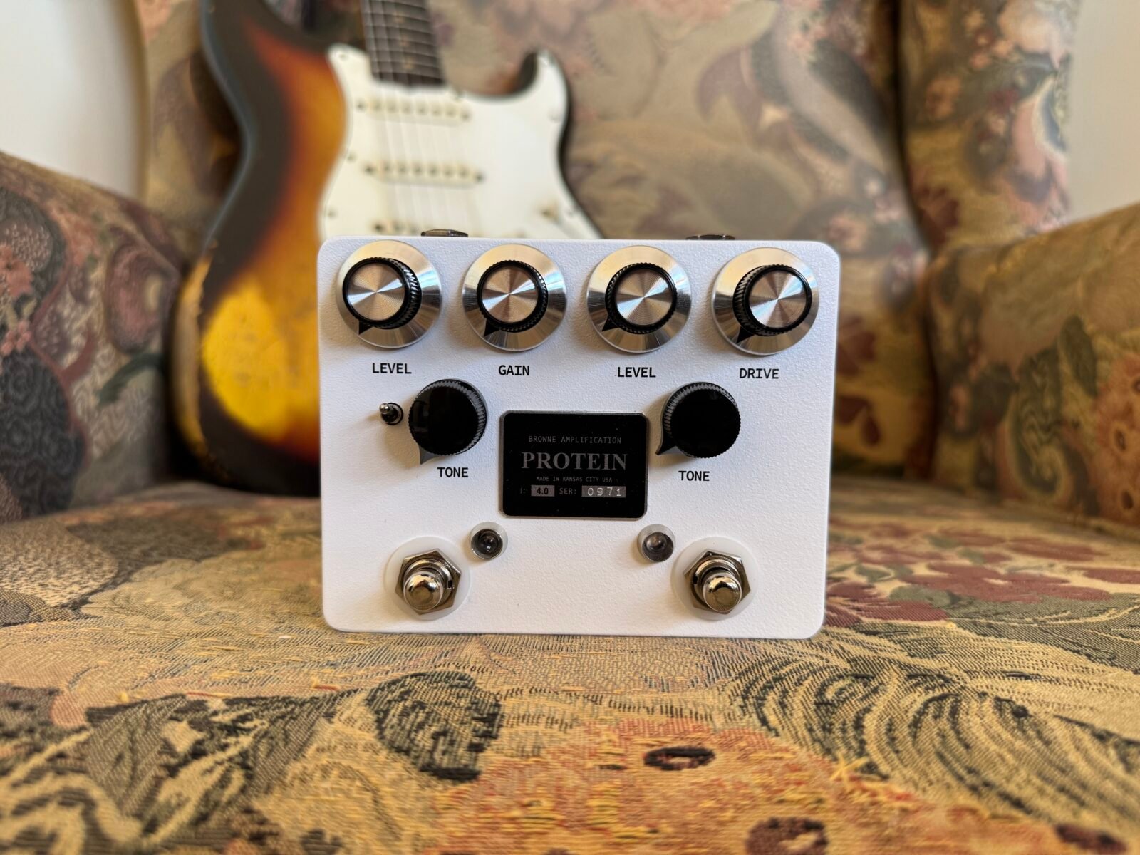 Browne Amplification Protein V4 White